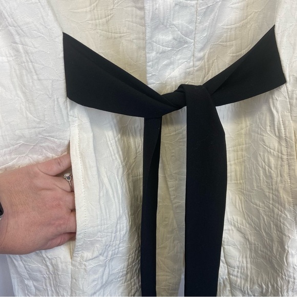 EUC Zara Basic Oversized Quilted Jacquard Black Belted White Long Jacket Small - Picture 4 of 15